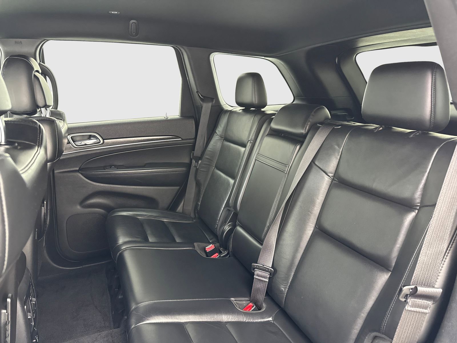 Used 2018 Jeep Grand Cherokee Limited RWD image 37