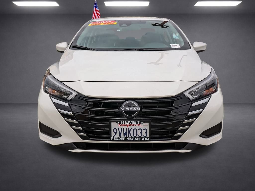 Used 2025 Nissan Versa SV w/ Trunk Package image 9