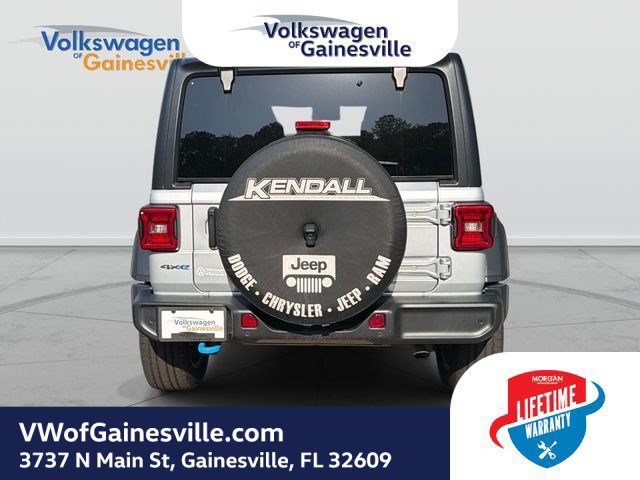 Used 2024 Jeep Wrangler Unlimited w/ Convenience Group AWD/4WD image 5