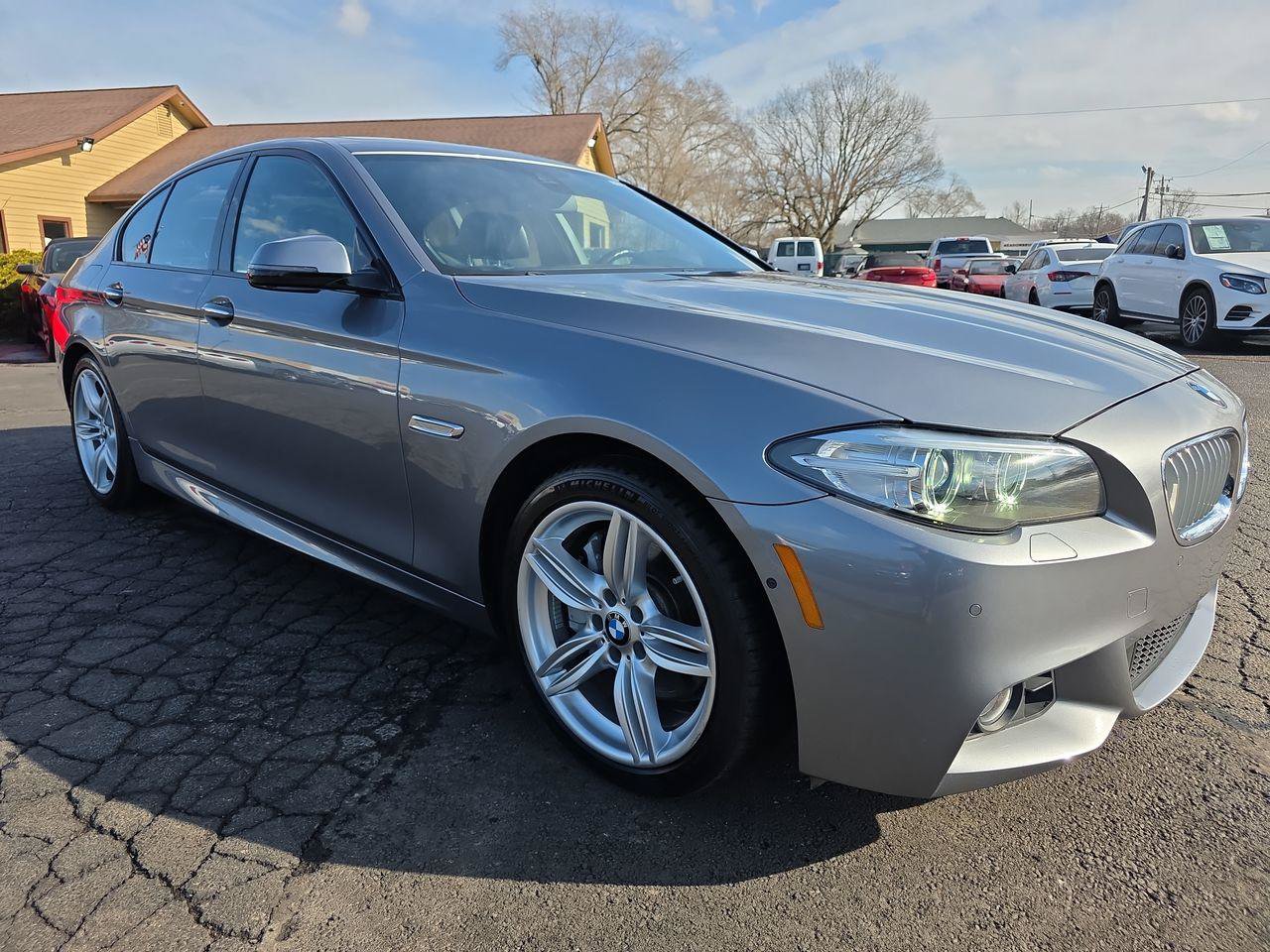 Used 2015 BMW 550i xDrive Sedan AWD/4WD image 18