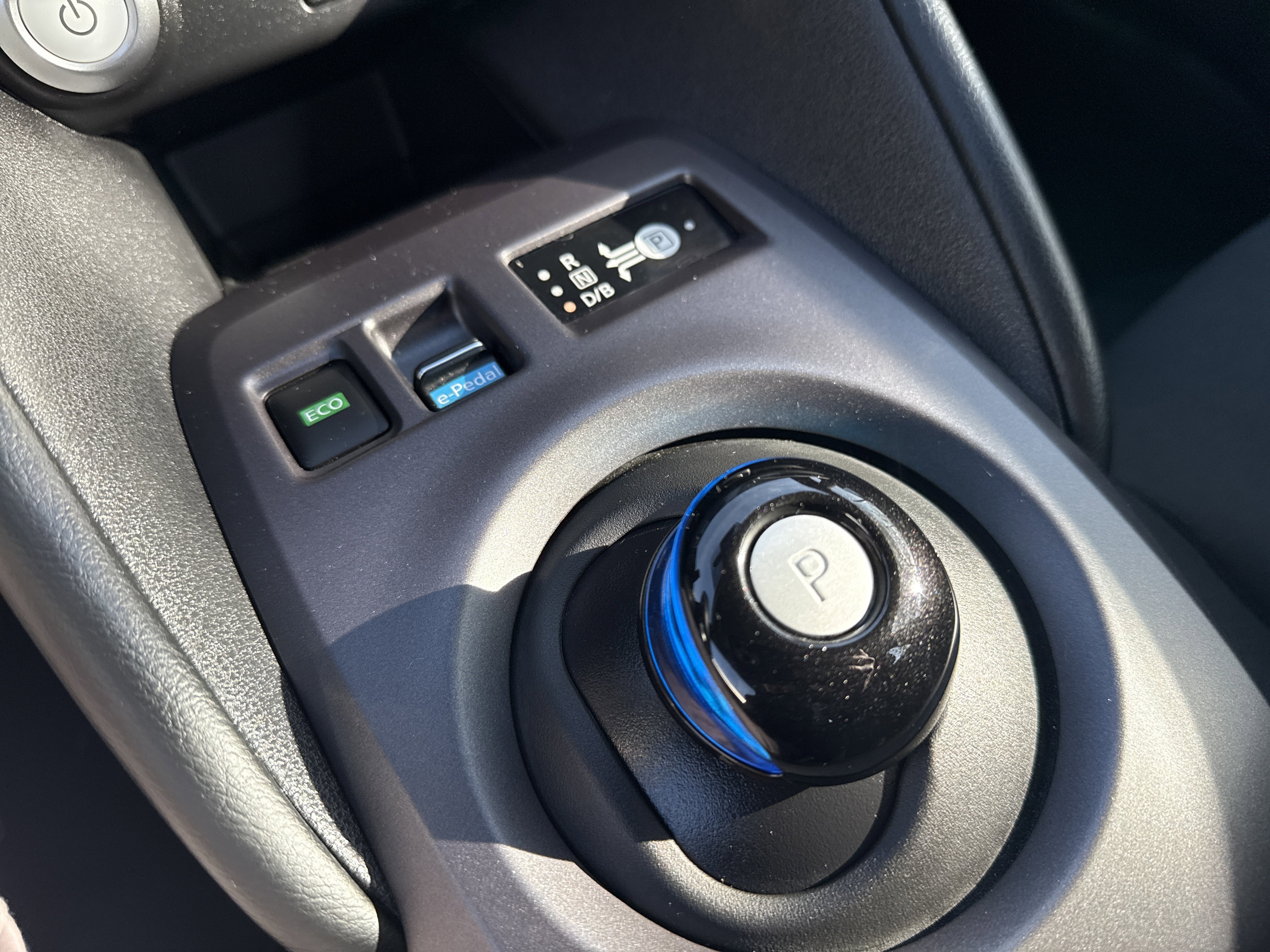 Certified 2024 Nissan Leaf S image 18