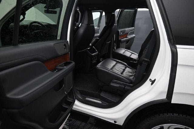 Used 2023 Lincoln Navigator Reserve AWD/4WD image 22