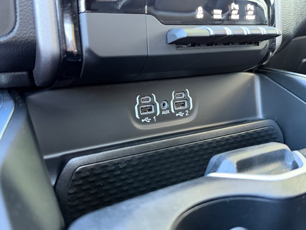 Used 2023 RAM 1500 Laramie AWD/4WD image 21