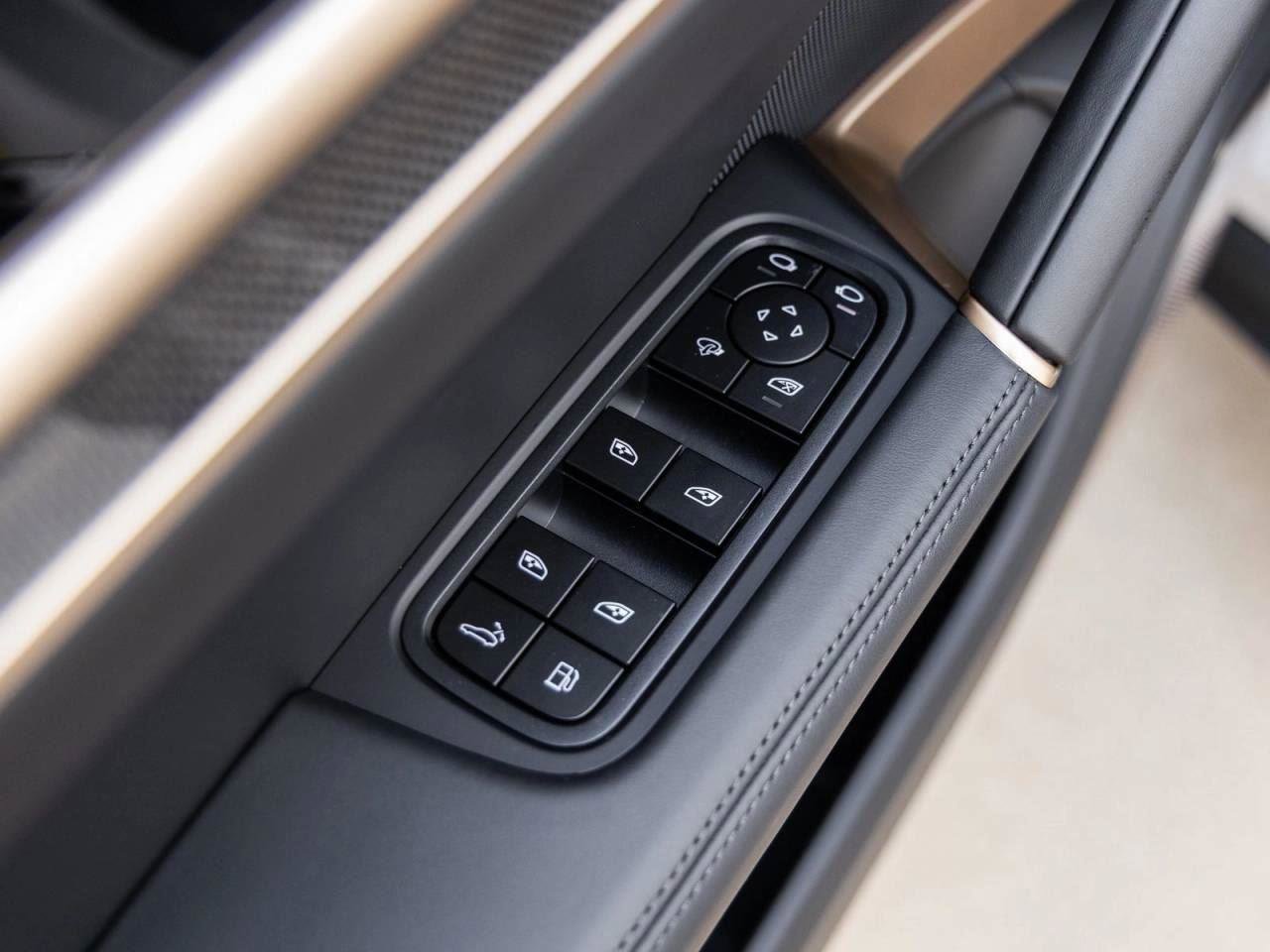 New 2026 Porsche Cayenne Turbo image 77