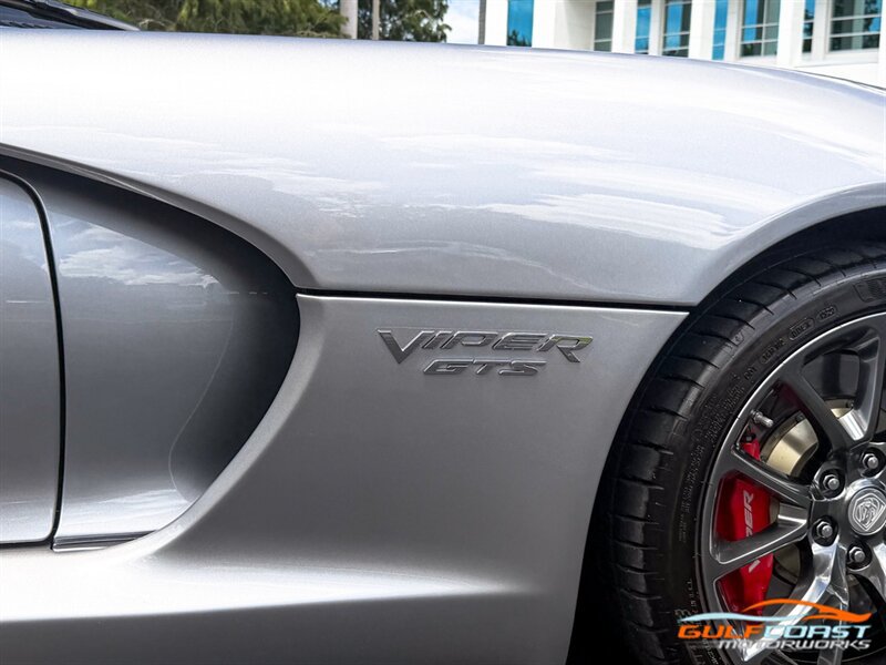 Used 2017 Dodge Viper GTS RWD image 62