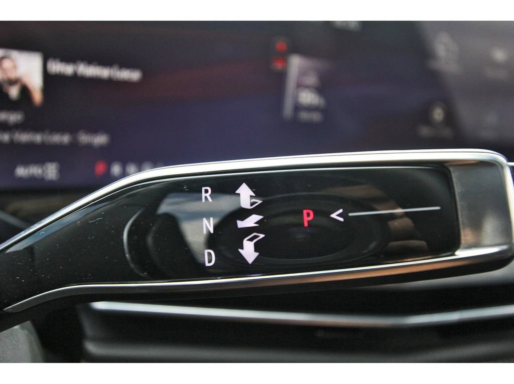 Certified 2025 Cadillac Escalade ESV Premium Luxury w/ Touring Package image 19