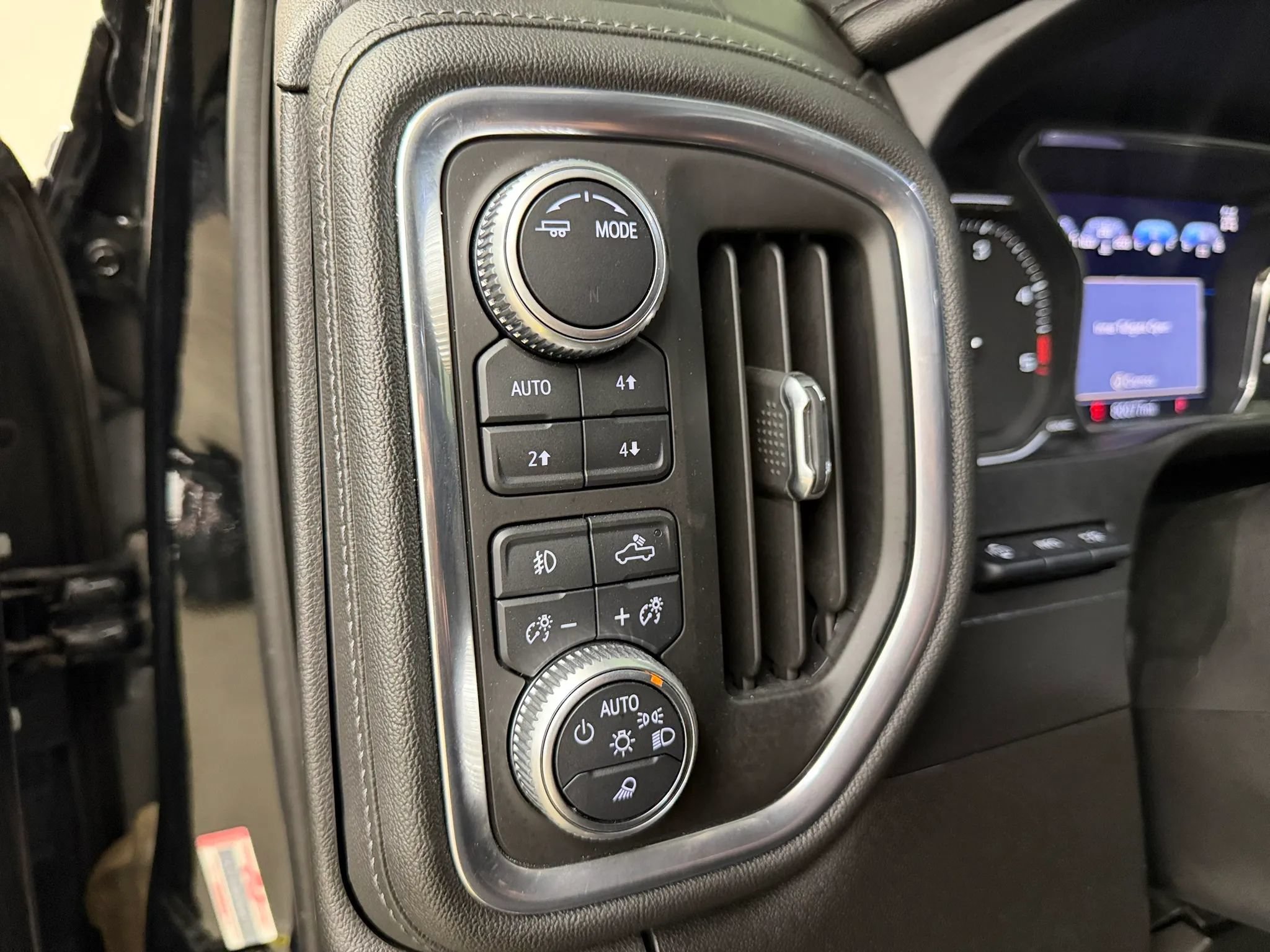 Used 2020 GMC Sierra 2500 Denali w/ Denali Ultimate Package AWD/4WD image 22