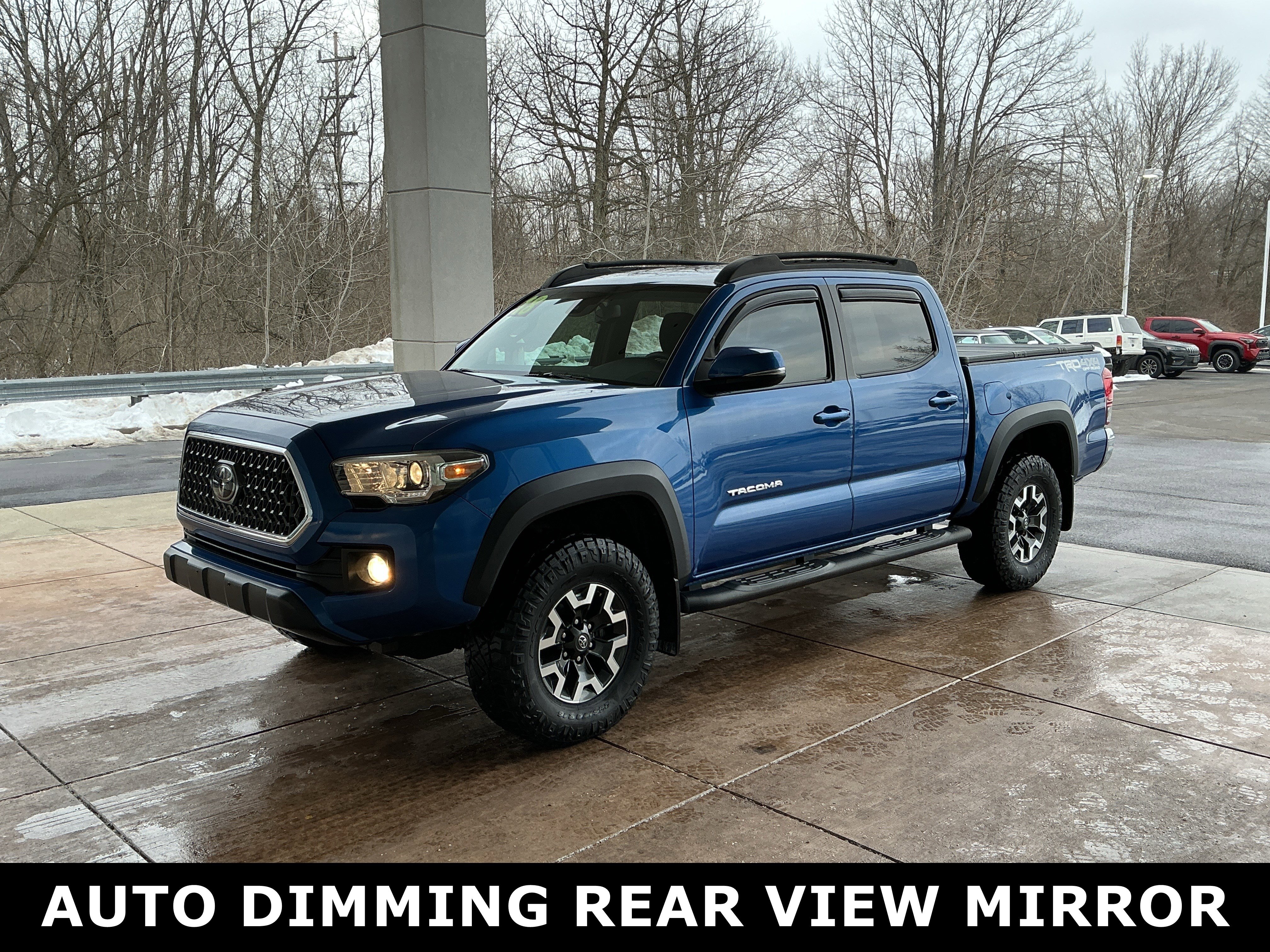 Used 2018 Toyota Tacoma TRD Off-Road image 3
