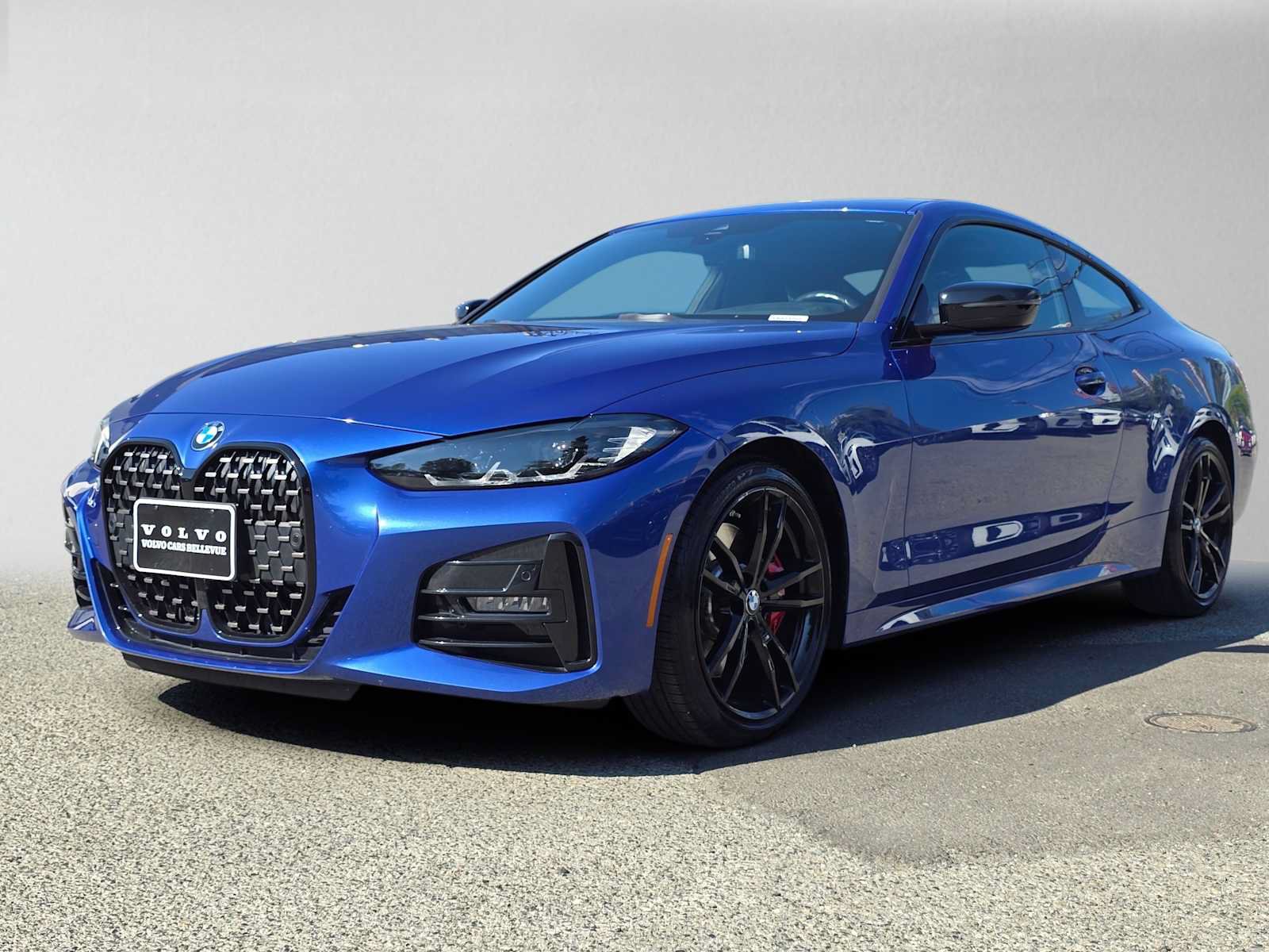Used 2023 BMW 430i xDrive Coupe w/ M Sport Package AWD/4WD image 7