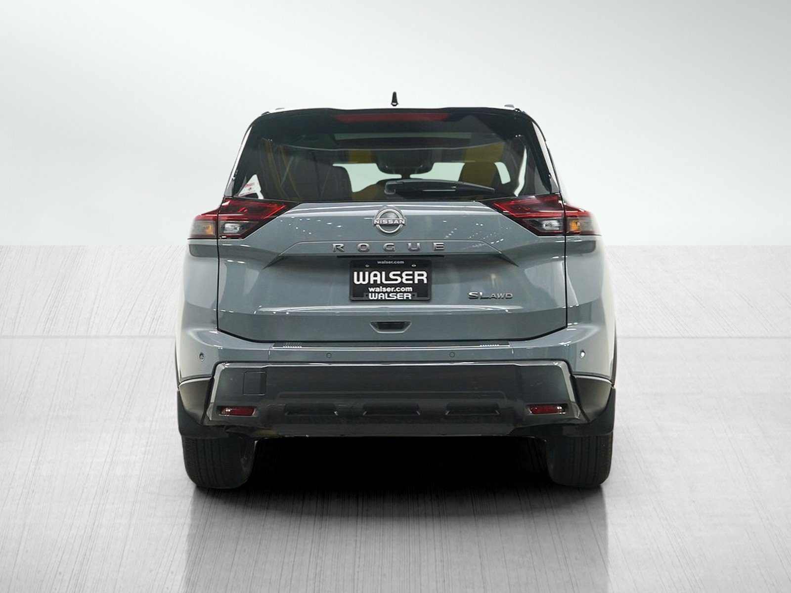 Used 2025 Nissan Rogue SL w/ SL Premium Package AWD/4WD image 4