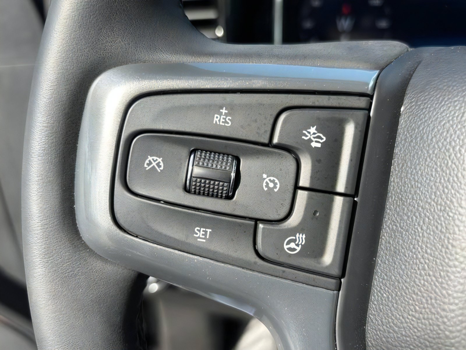 Used 2025 Chevrolet Silverado 2500 LTZ w/ LTZ Premium Package AWD/4WD image 21