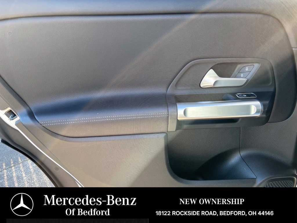 Used 2020 Mercedes-Benz GLB 250 4MATIC image 14