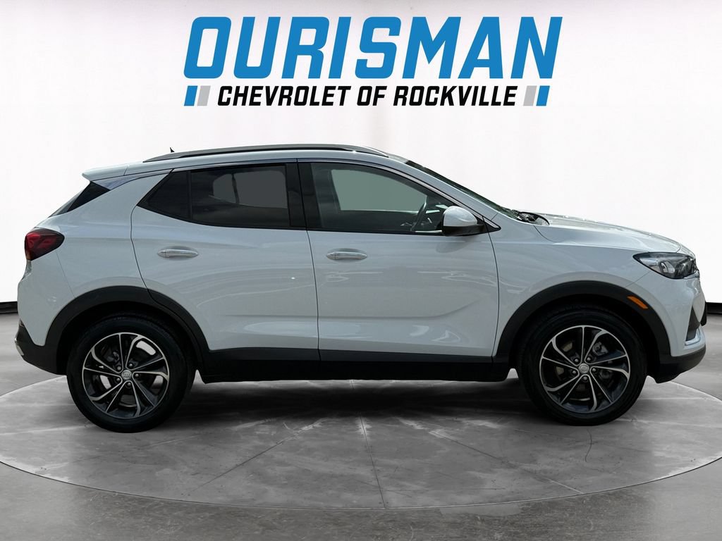 Used 2023 Buick Encore GX Essence FWD image 7