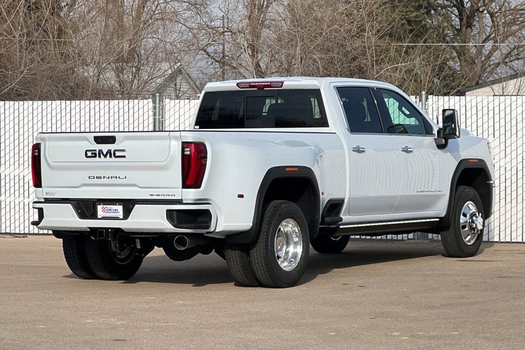 New 2026 GMC Sierra 3500 Denali Ultimate image 4