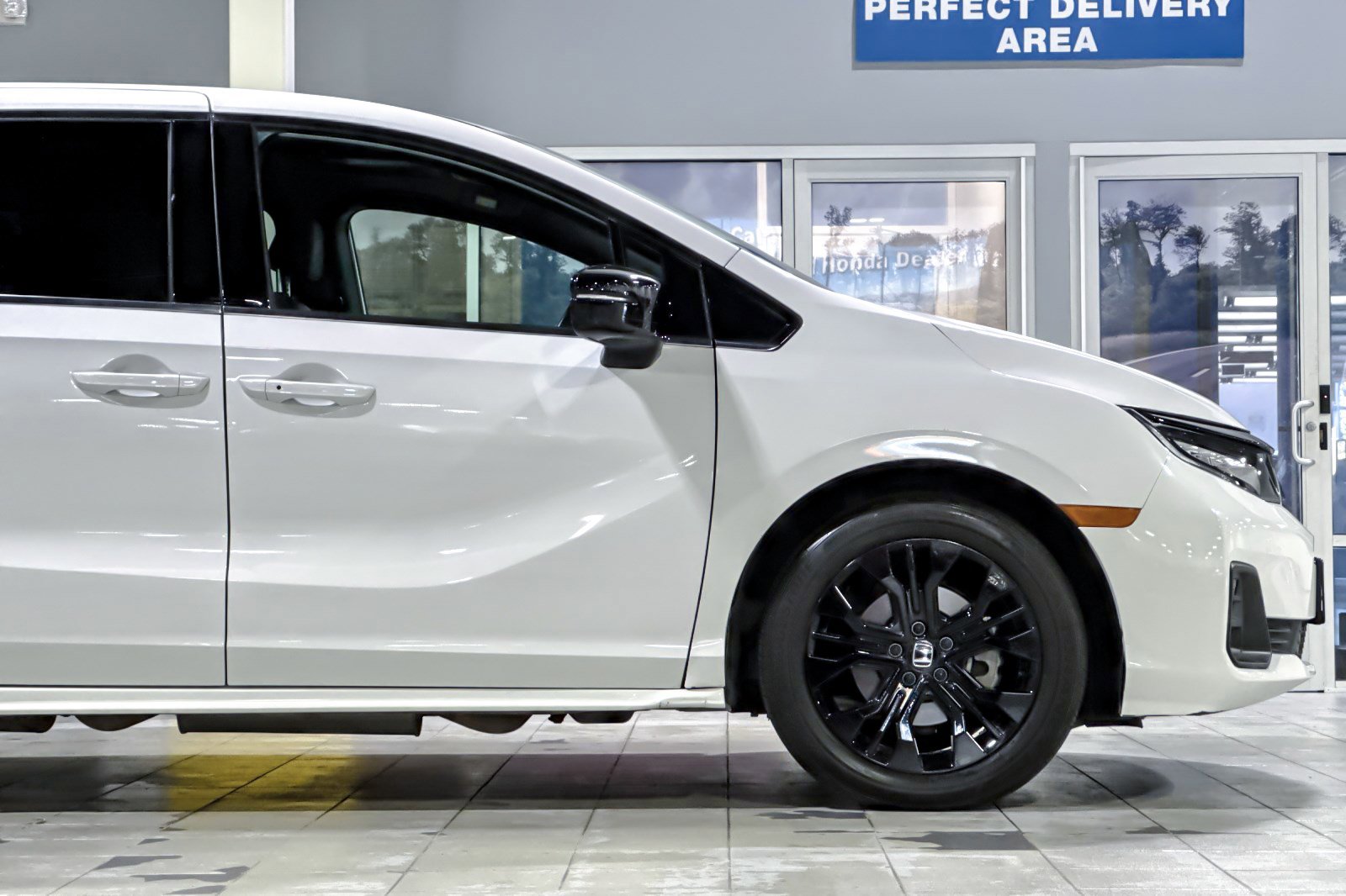 Used 2025 Honda Odyssey Sport-L image 35