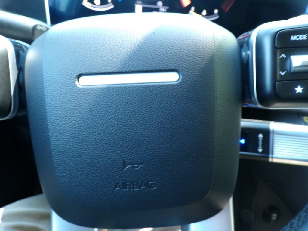 Certified 2025 Hyundai Santa Fe SEL AWD/4WD image 31