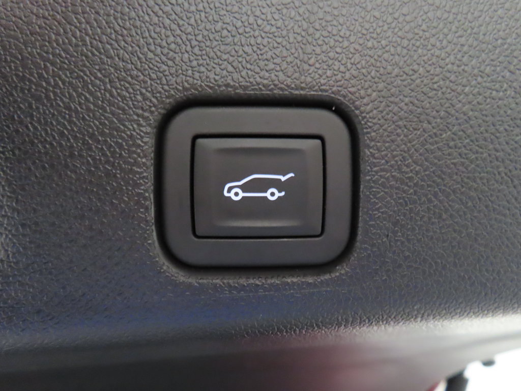 Used 2026 GMC Acadia AT4 w/ LPO, Floor Liner Package AWD/4WD image 45