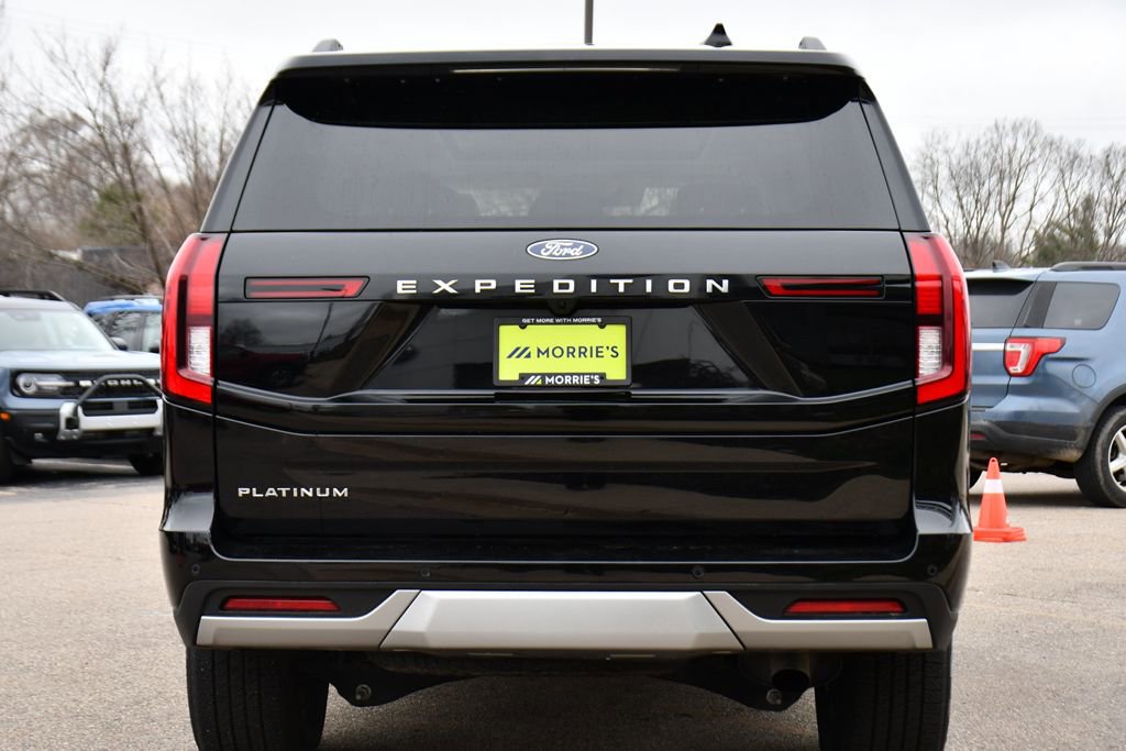 Used 2025 Ford Expedition Platinum AWD/4WD image 5