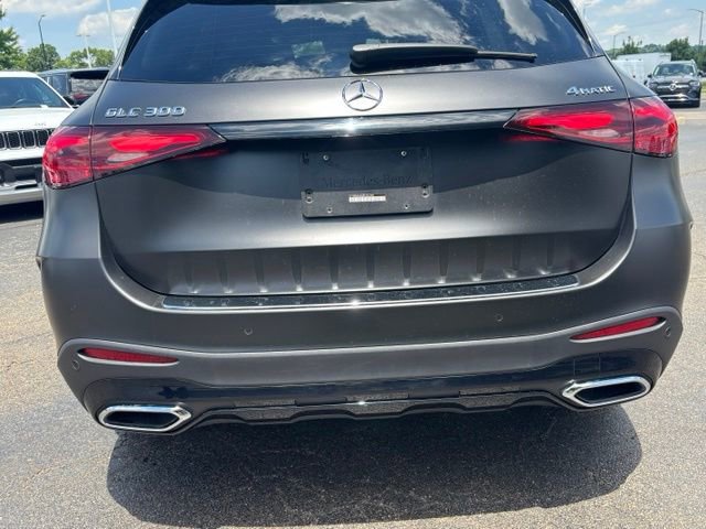 Used 2024 Mercedes-Benz GLC 300 4MATIC image 12