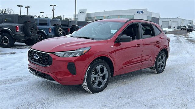 Used 2024 Ford Escape ST-Line image 2