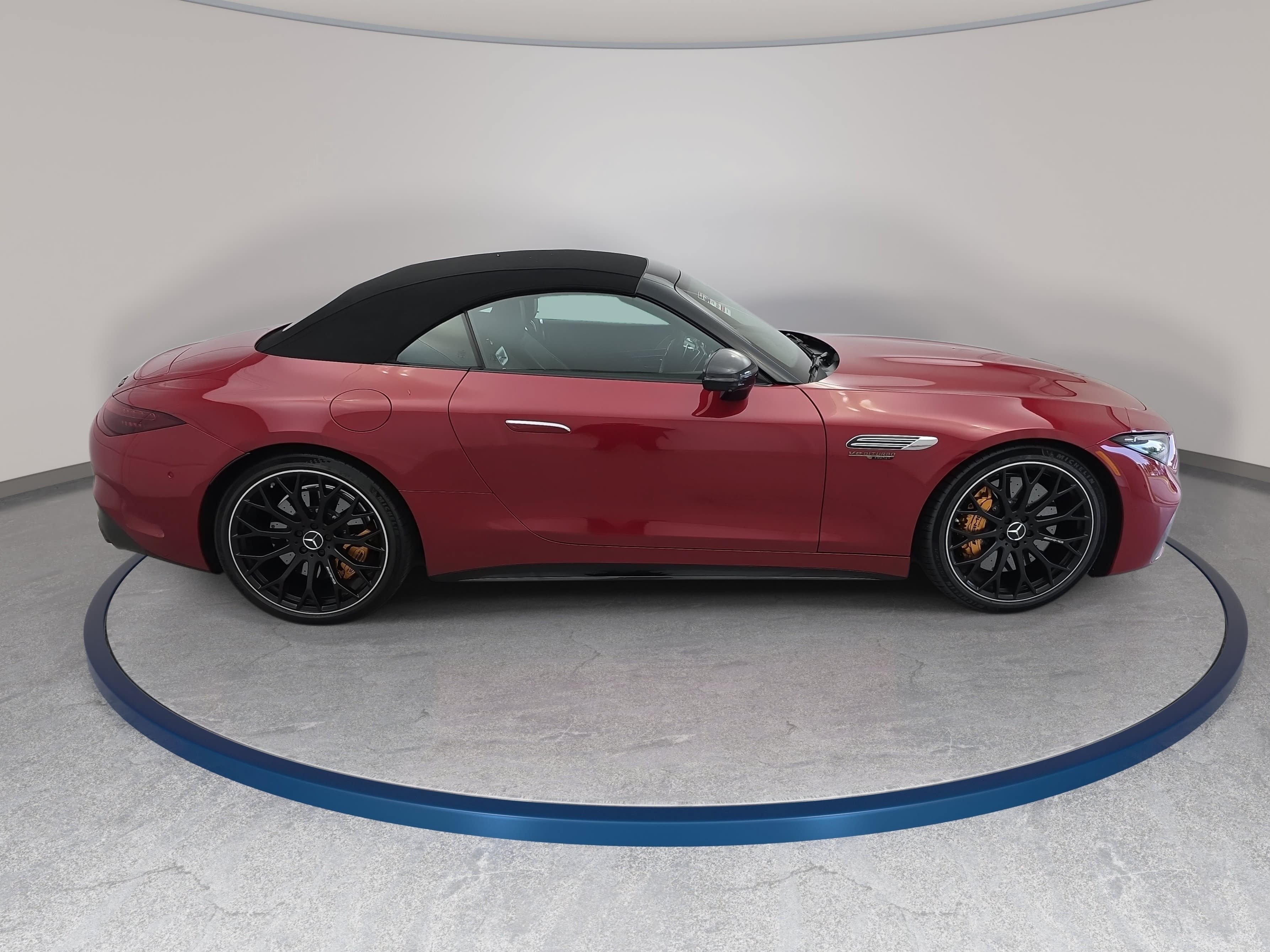 Certified 2022 Mercedes-Benz SL 63 AMG 4MATIC image 4