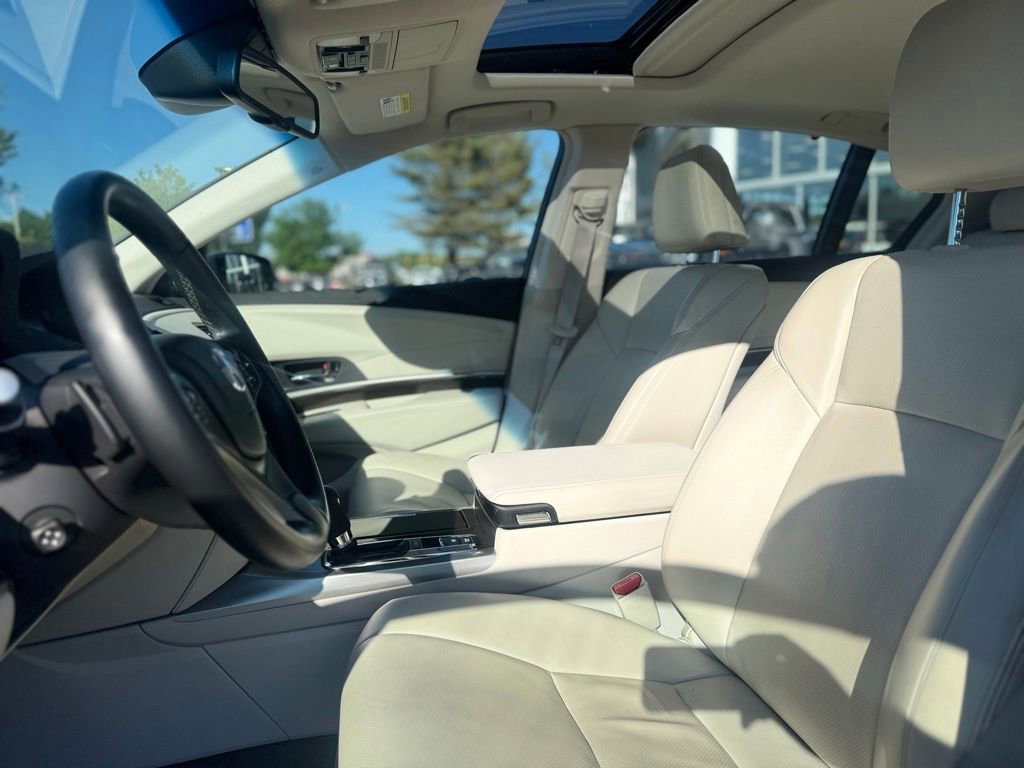 Used 2014 Acura RLX w/ Advance Package FWD image 16