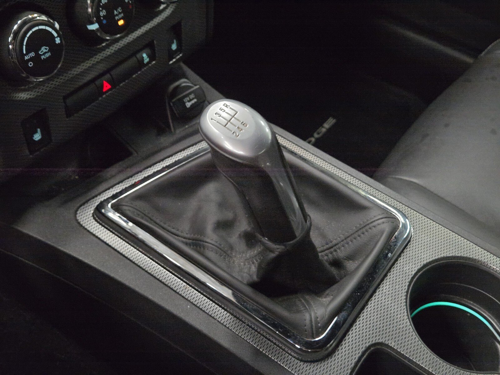 Used 2013 Dodge Challenger R/T RWD image 17