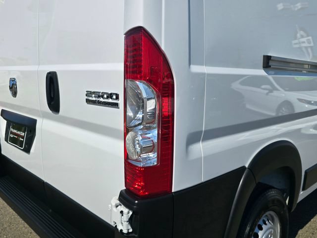 Used 2025 RAM ProMaster 2500 w/ Safety Group FWD image 24