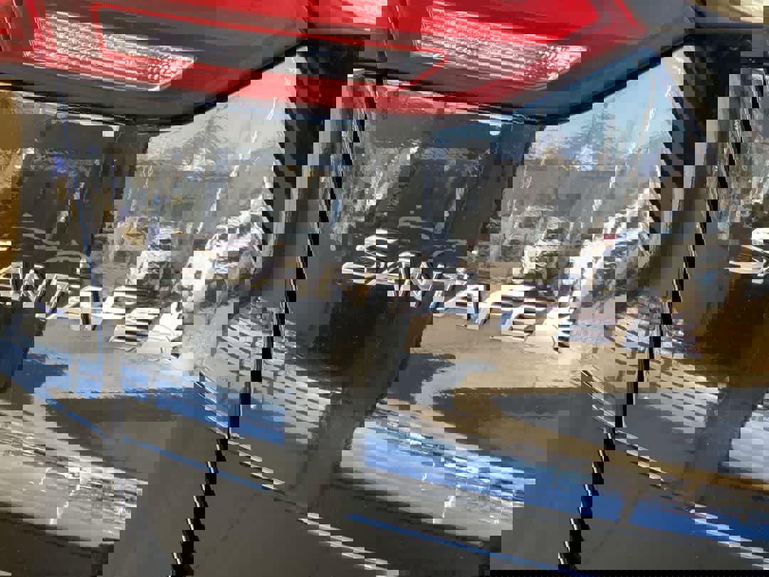 Used 2017 Hyundai Santa Fe Sport w/ 2.4L Value Package 06 image 11