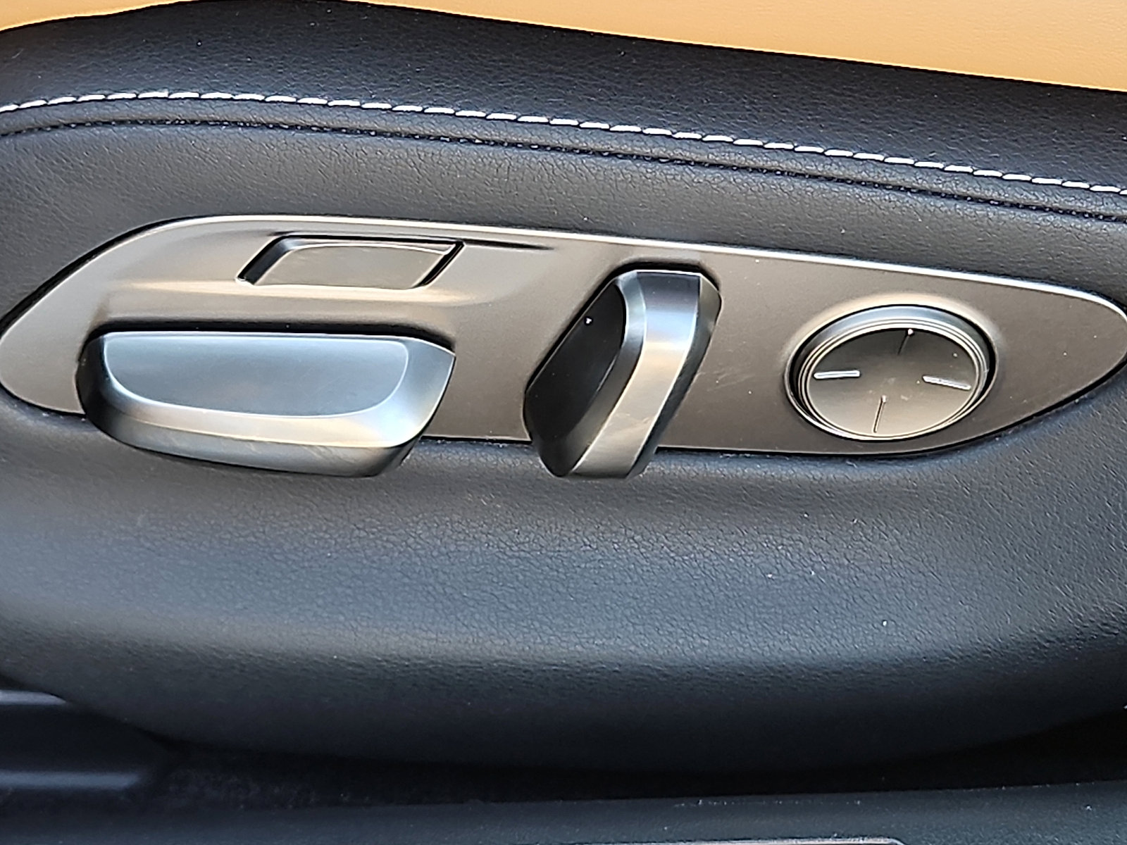 Used 2022 Lexus LS 500 AWD w/ Luxury Package image 27