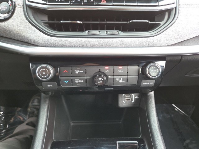Used 2022 Jeep Compass Latitude AWD/4WD image 57