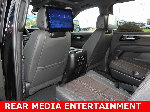 New 2026 Chevrolet Suburban High Country image 4
