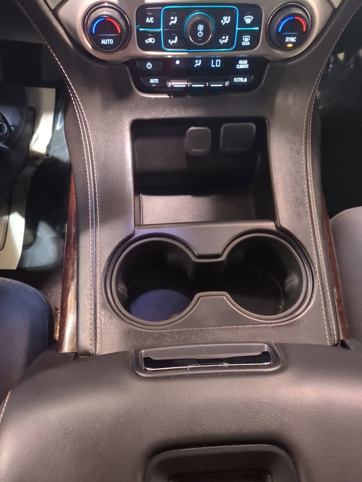 Used 2019 GMC Yukon SLE w/ Convenience Package image 19