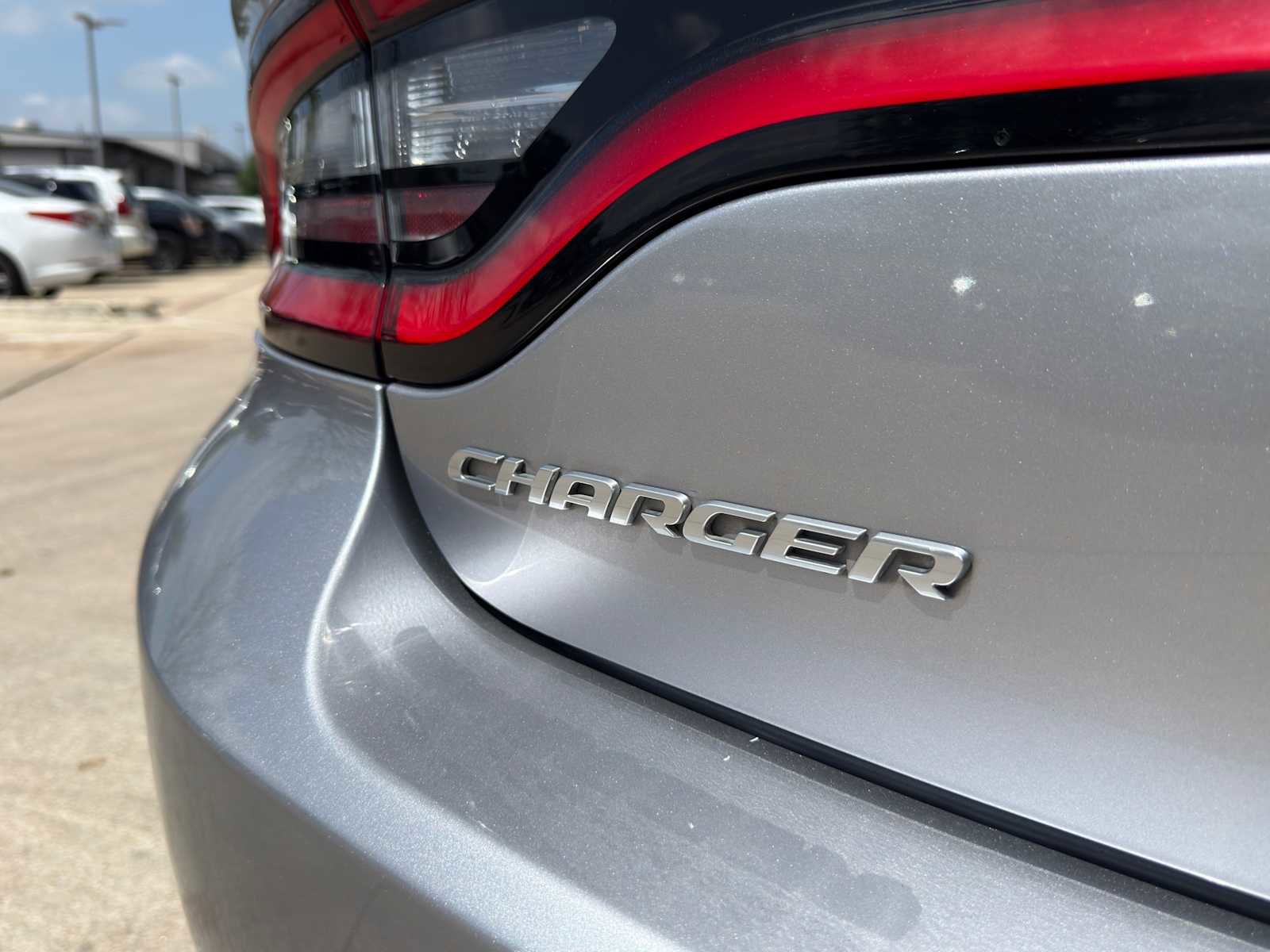 Used 2016 Dodge Charger SXT w/ Navigation & Travel Group RWD image 8