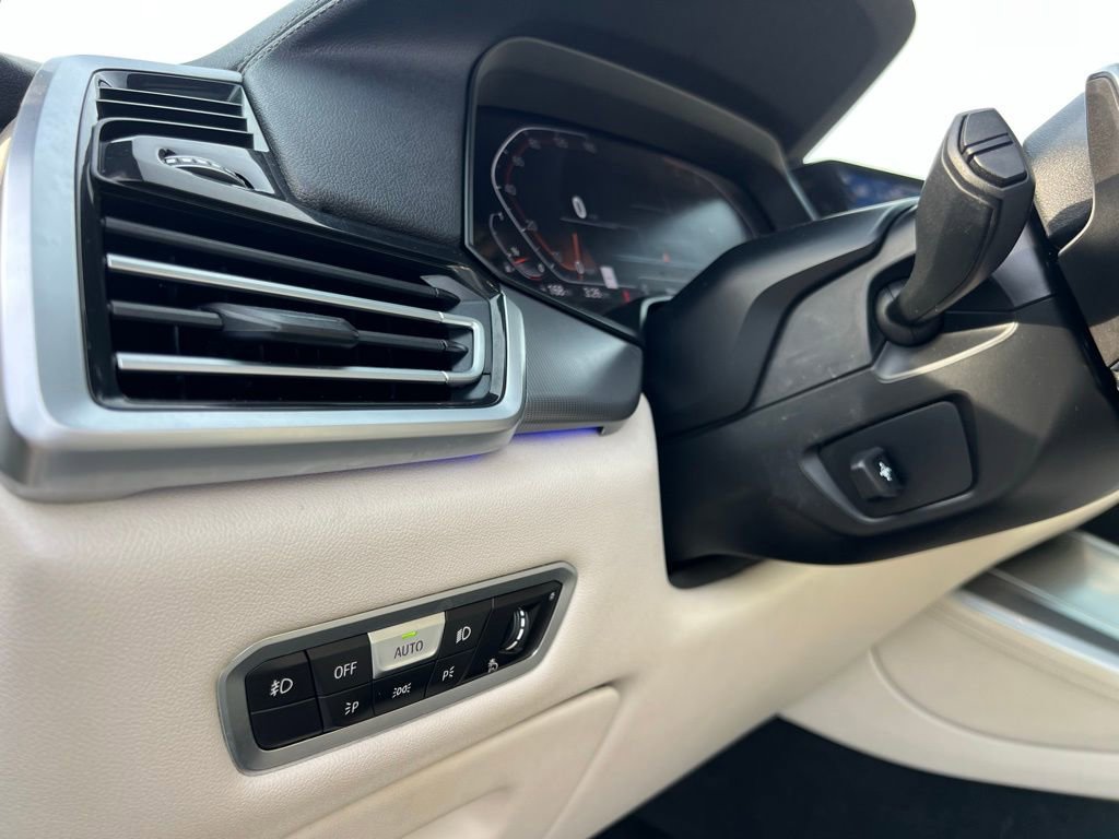 Used 2019 BMW X5 xDrive40i w/ Convenience Package image 39