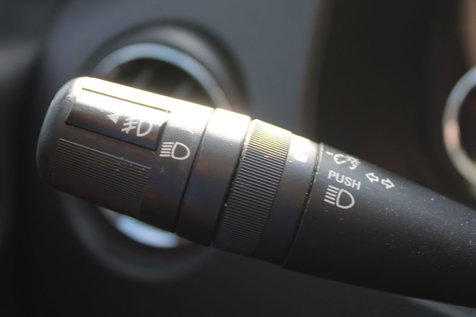 Used 2015 Jeep Compass Limited w/ Sun/Sound Group image 27