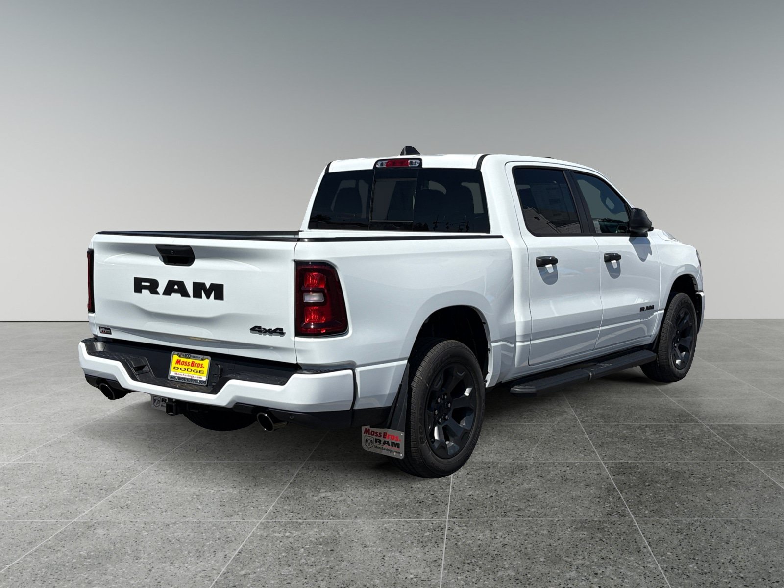 New 2026 RAM 1500 Express AWD/4WD image 5