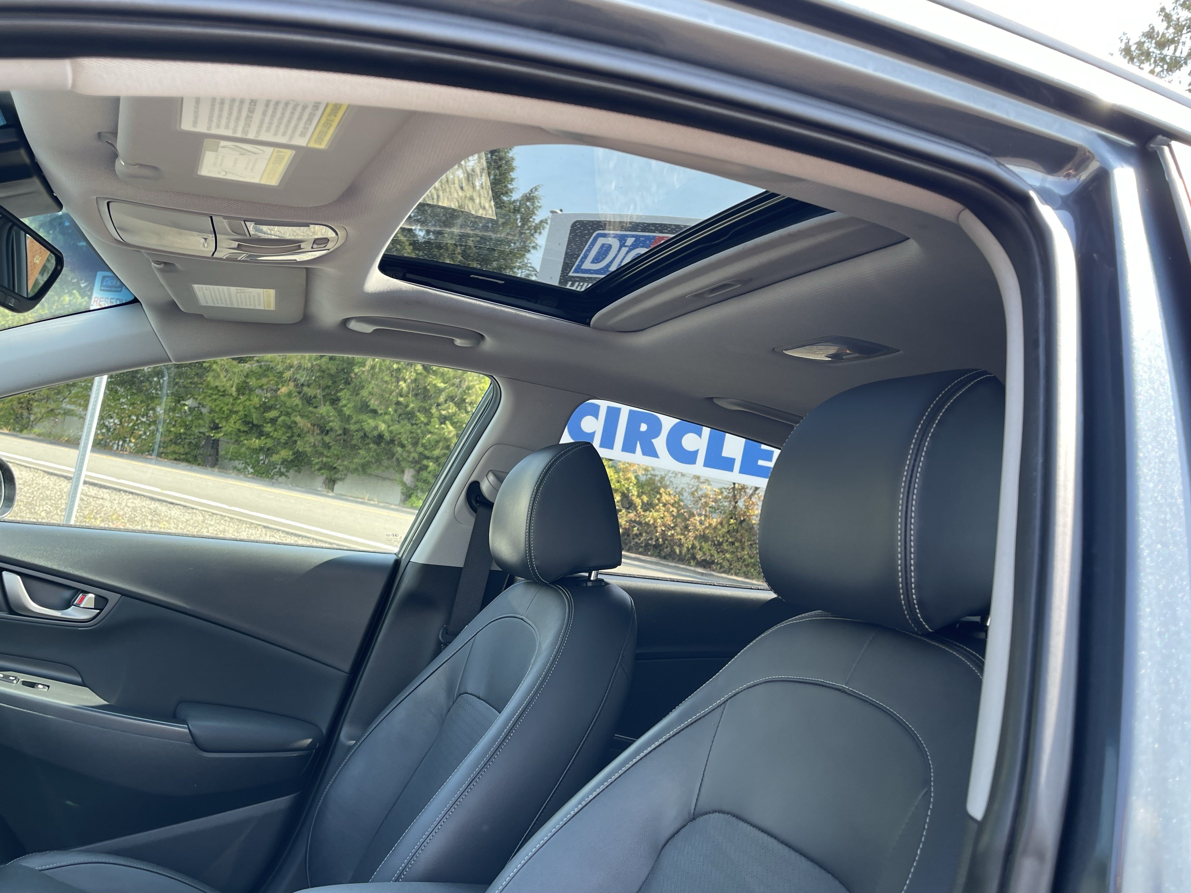 Used 2019 Hyundai Kona Limited FWD image 21