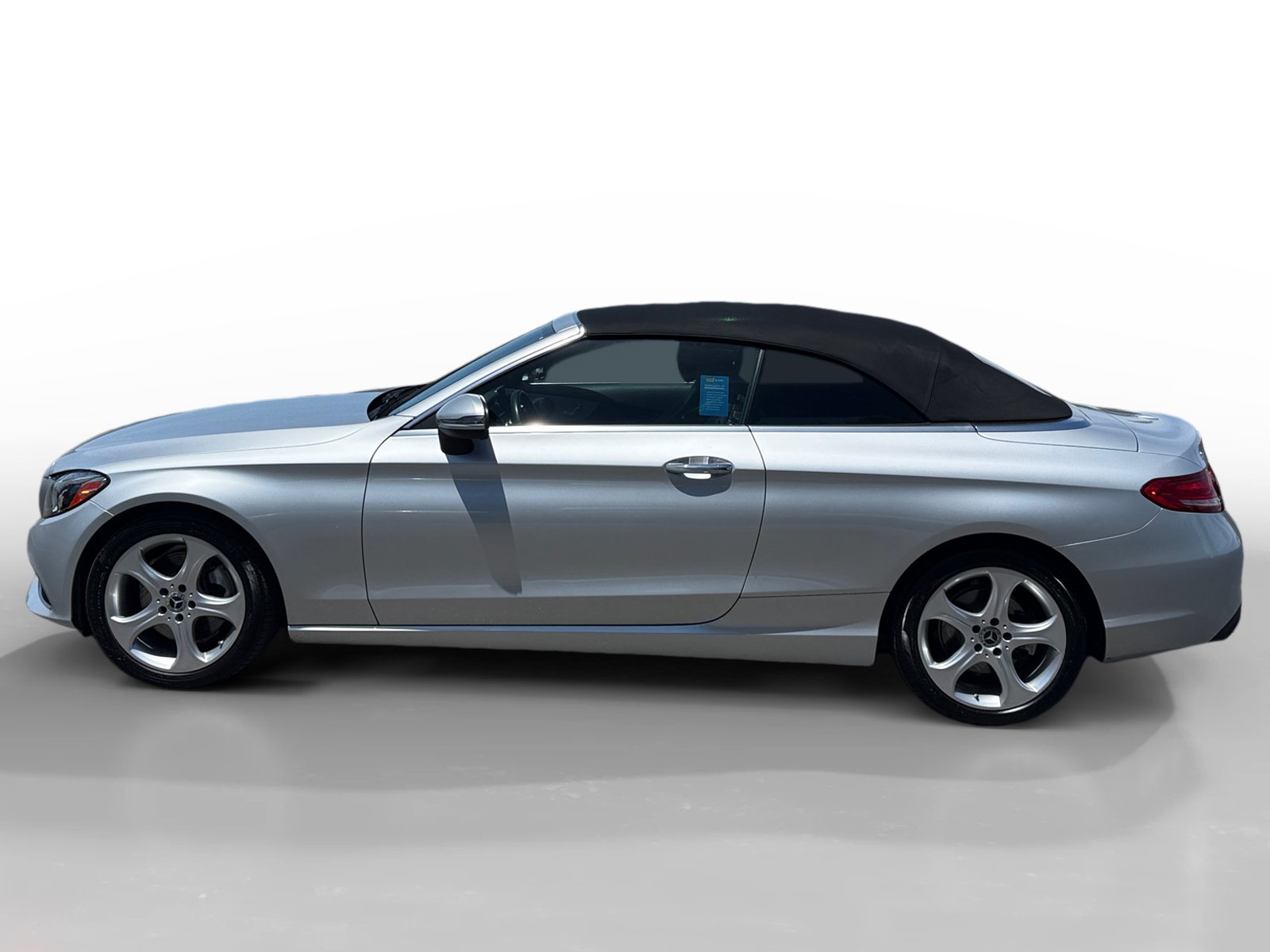 Used 2017 Mercedes-Benz C 300 Cabriolet image 2