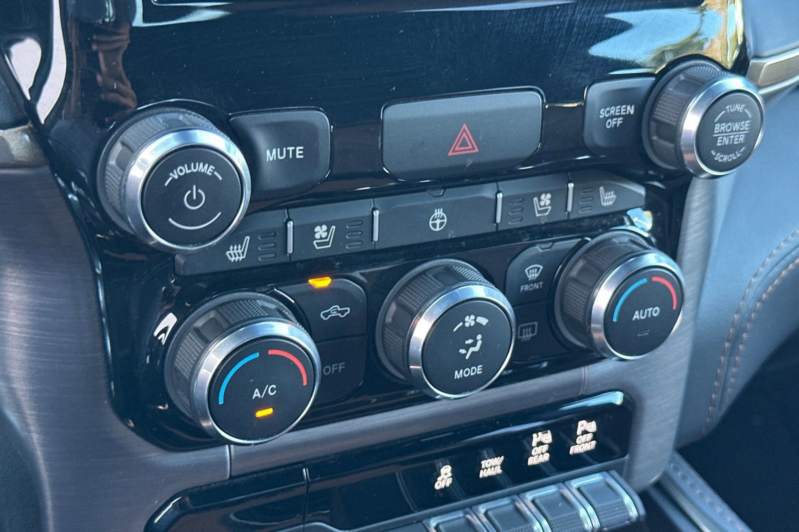 Used 2021 RAM 1500 Limited image 17