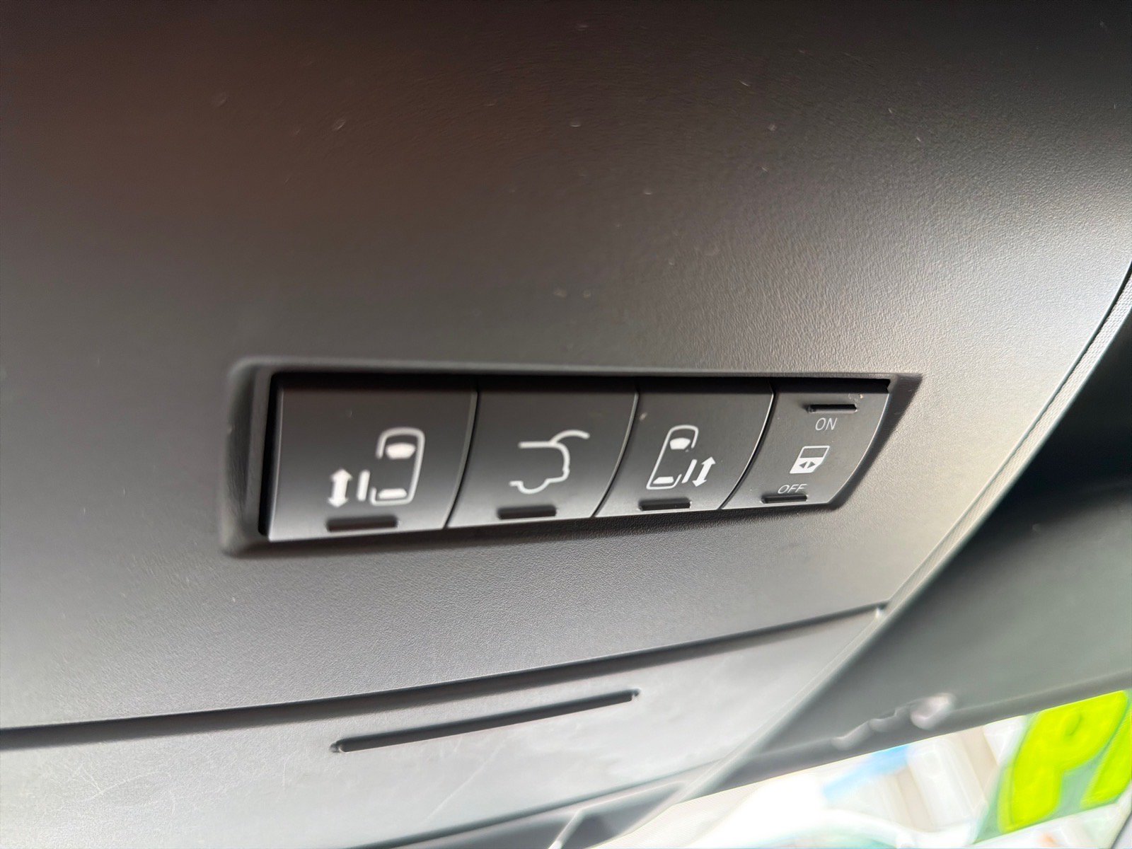 Used 2019 Dodge Grand Caravan SXT FWD image 15