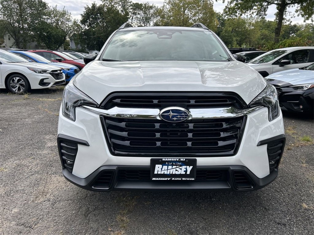 New 2025 Subaru Ascent Limited image 3