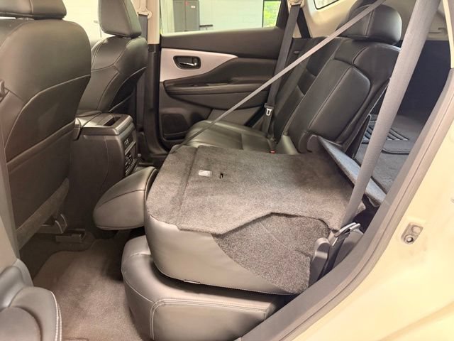 Used 2022 Nissan Murano SV AWD/4WD image 14
