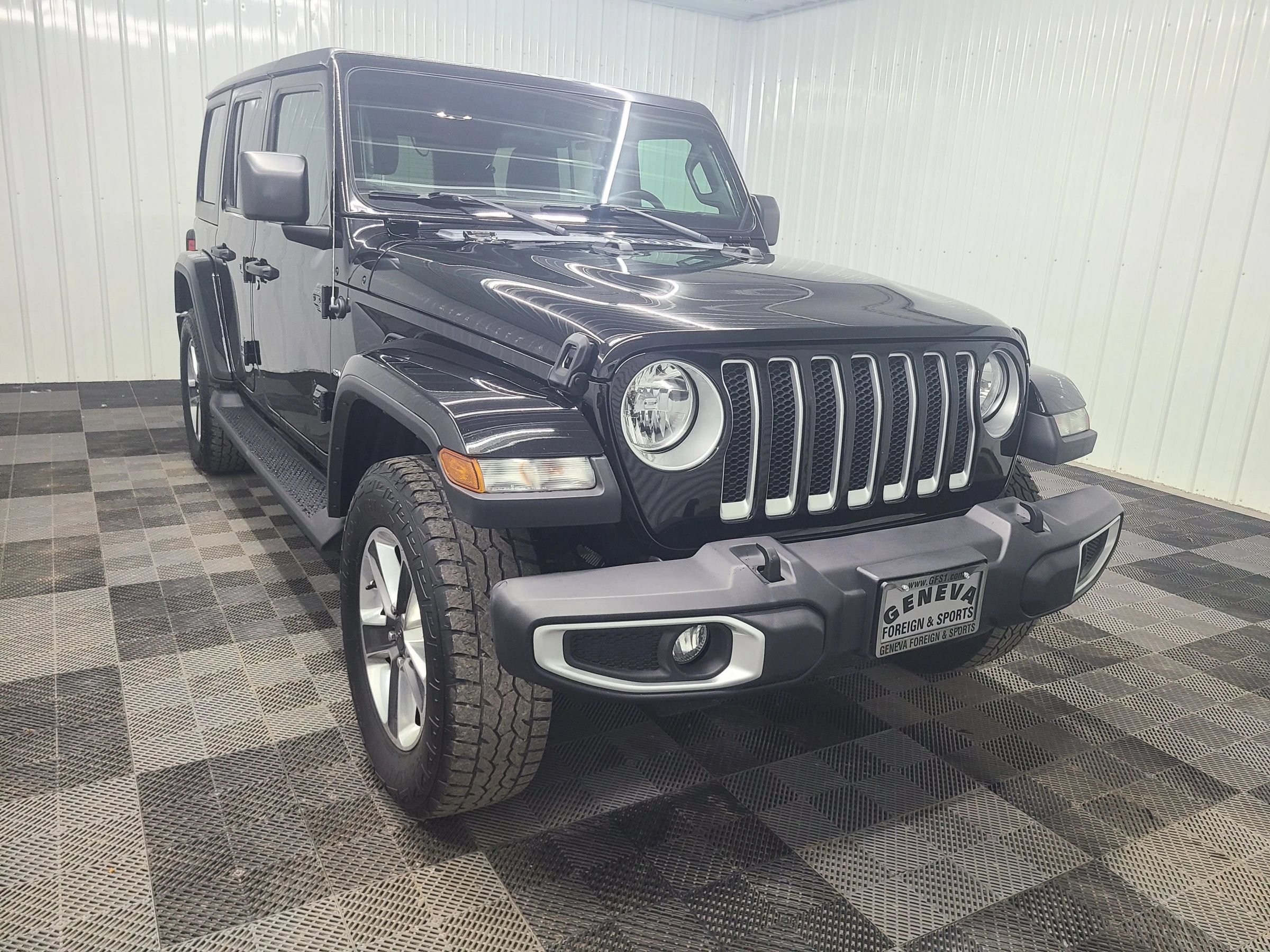 Used 2020 Jeep Wrangler Unlimited Sahara AWD/4WD image 5