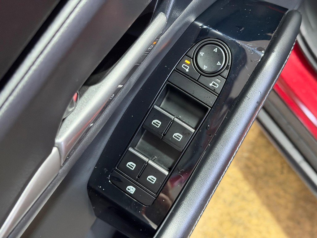 Used 2024 MAZDA CX-30 AWD 2.5 S w/ Select Sport Pkg image 15