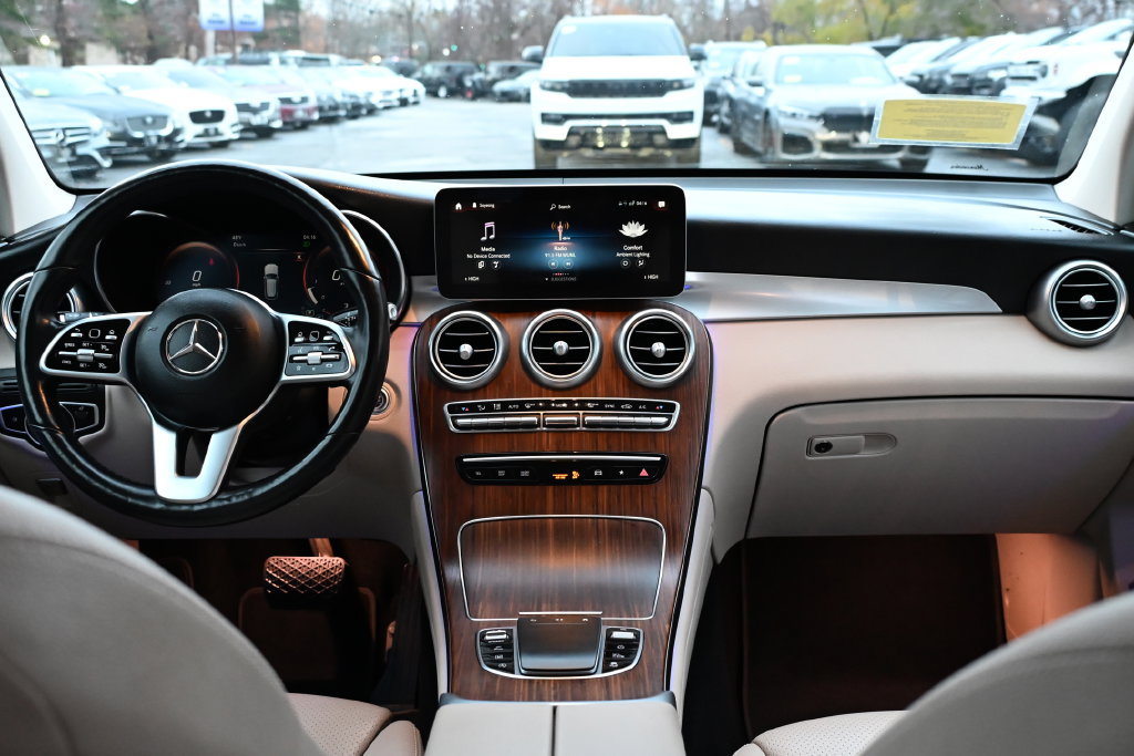 Used 2022 Mercedes-Benz GLC 300 4MATIC image 38