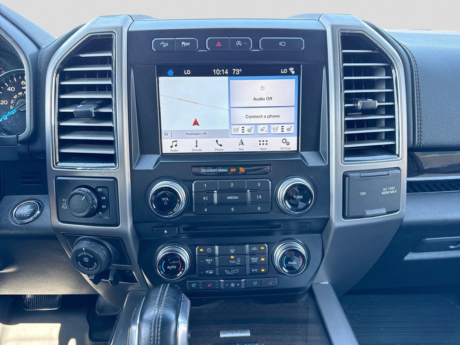 Used 2017 Ford F150 Platinum w/ Equipment Group 701A Luxury AWD/4WD image 34