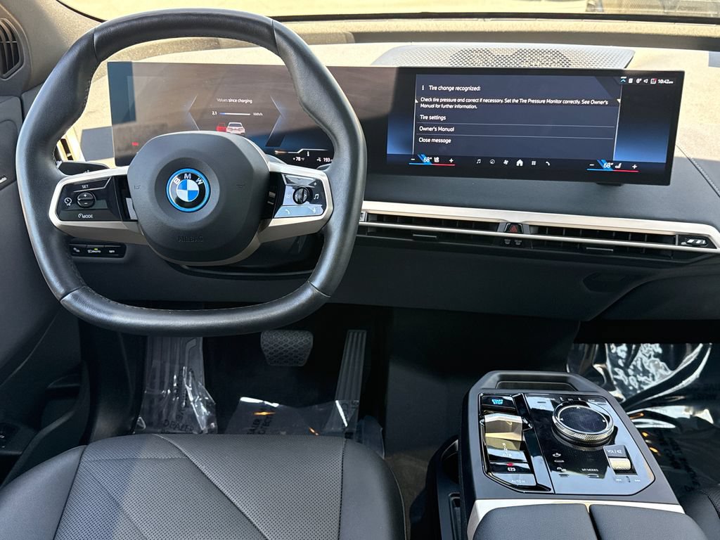 Certified 2025 BMW iX xDrive50 w/ Convenience Package AWD/4WD image 20