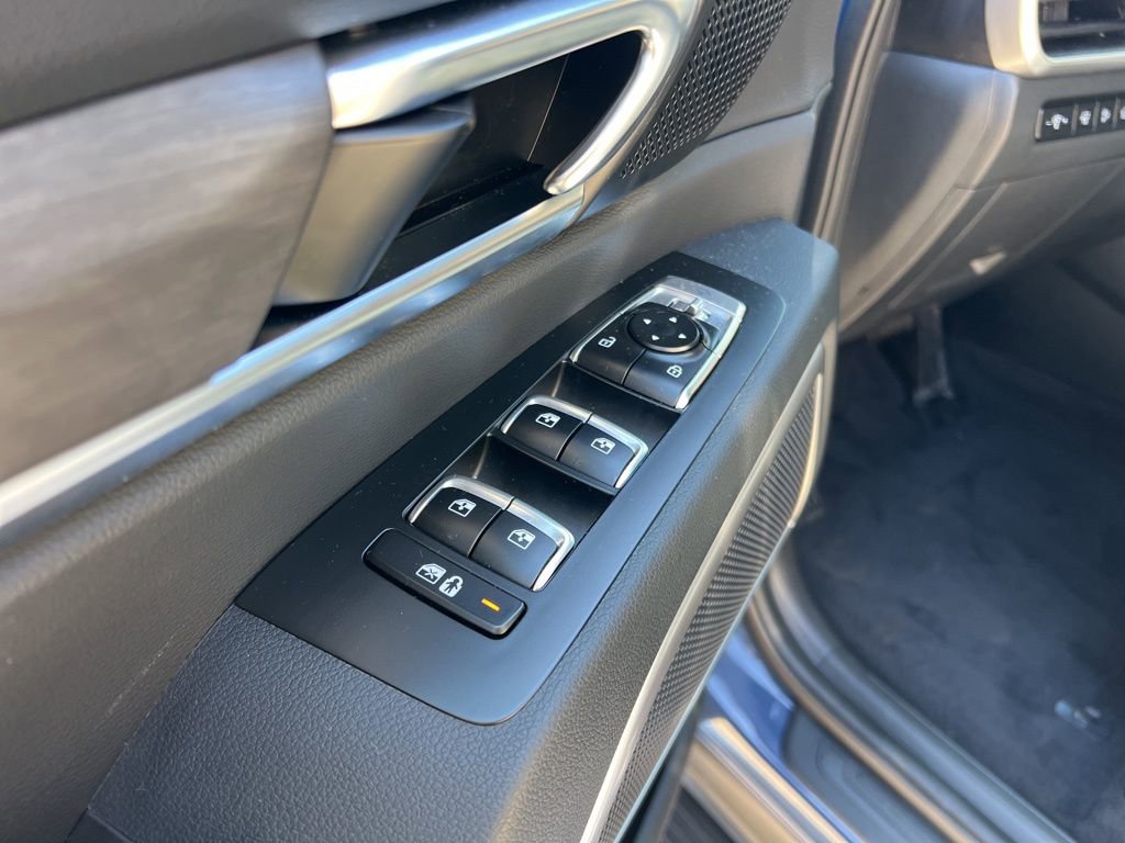 Certified 2025 Kia Telluride AWD image 11
