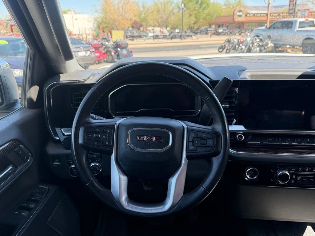 Used 2023 GMC Sierra 1500 SLE AWD/4WD image 16